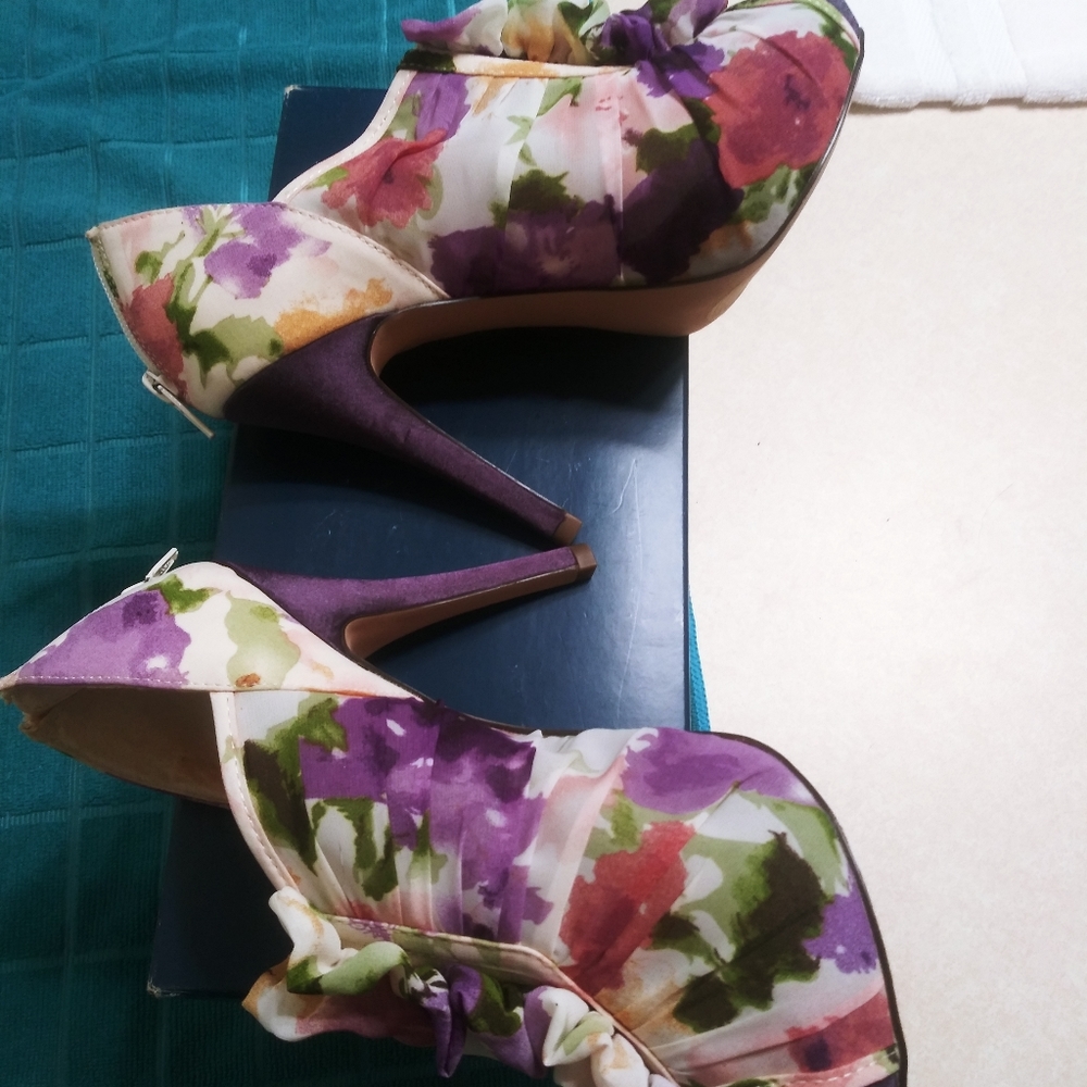 Stylish heels - Picture 2 of 4